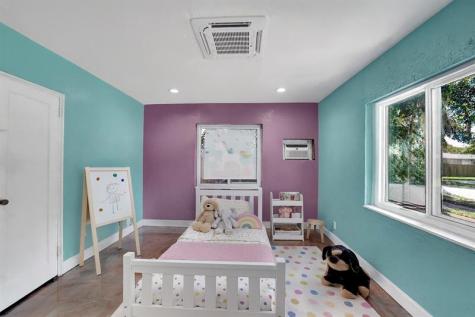 613 N 28th Avenue Hollywood FL 33020