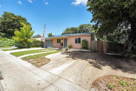 613 N 28th Avenue Hollywood FL 33020