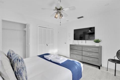 214 SE 6th Street Dania Beach FL 33004