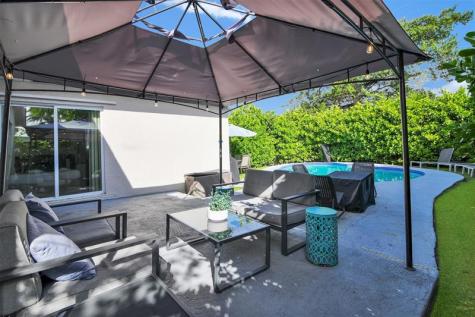 214 SE 6th Street Dania Beach FL 33004