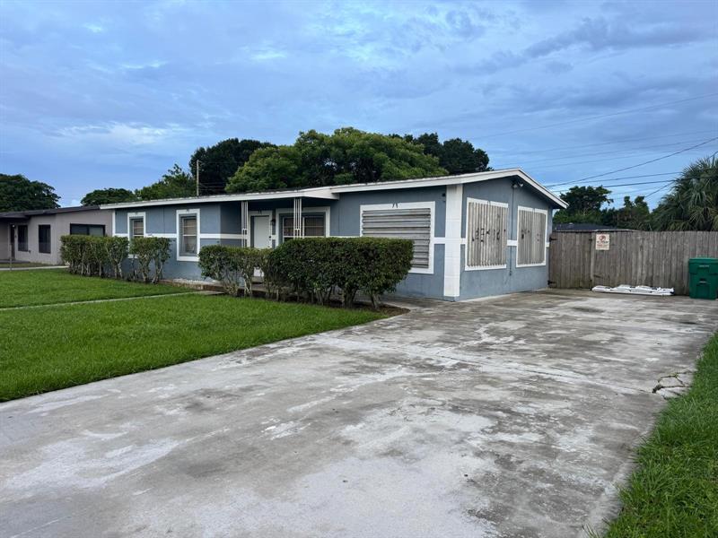 3330 NW 7th Court Lauderhill FL 33311