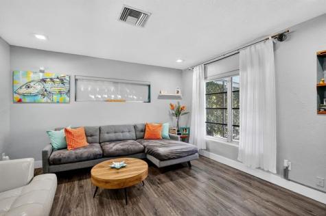 9471 Jamaica Drive Cutler Bay FL 33189