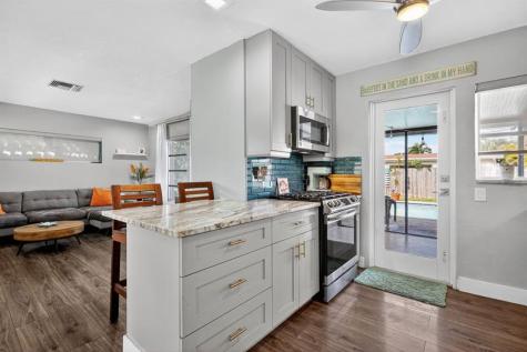 9471 Jamaica Drive Cutler Bay FL 33189