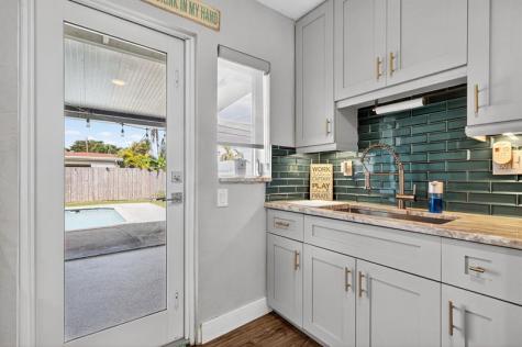 9471 Jamaica Drive Cutler Bay FL 33189