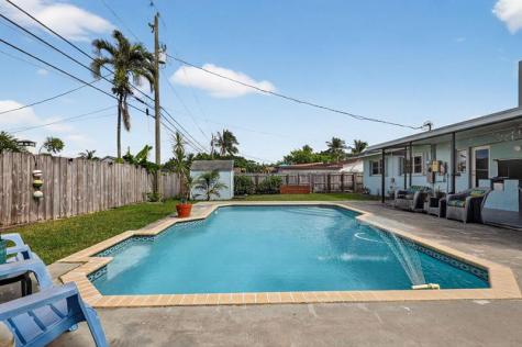 9471 Jamaica Drive Cutler Bay FL 33189