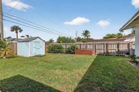 9471 Jamaica Drive Cutler Bay FL 33189