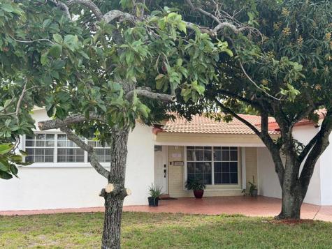 7928 N Juniper Street Miramar FL 33023