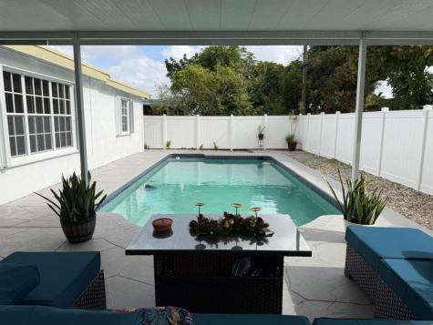 7928 N Juniper Street Miramar FL 33023
