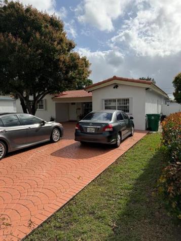 7928 N Juniper Street Miramar FL 33023