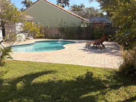 3610 Washington Lane Hollywood FL 33026