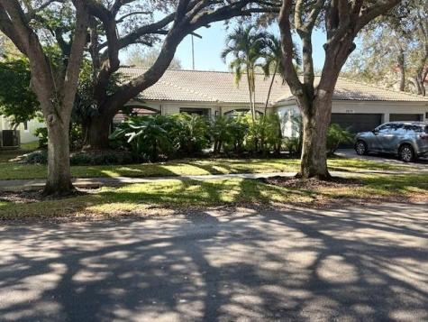 3610 Washington Lane Hollywood FL 33026