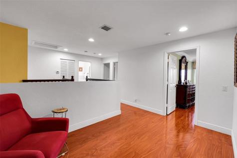 1020 Lavender Circle Weston FL 33327