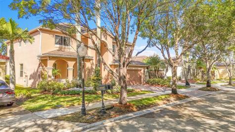 1020 Lavender Circle Weston FL 33327
