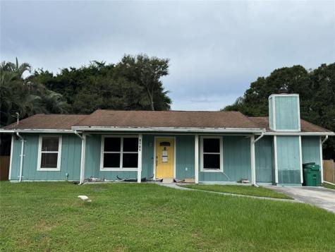 6101 Balsam Drive Fort Pierce FL 34982