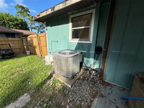 6101 Balsam Drive Fort Pierce FL 34982