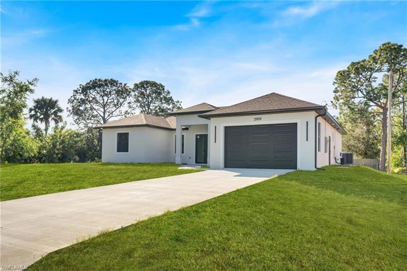 2909 9TH Street Lehigh Acres FL 33971