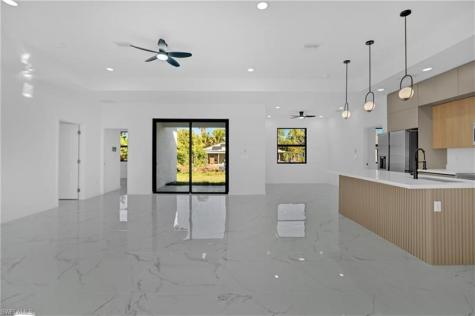 2909 9TH Street Lehigh Acres FL 33971