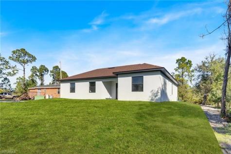 2909 9TH Street Lehigh Acres FL 33971