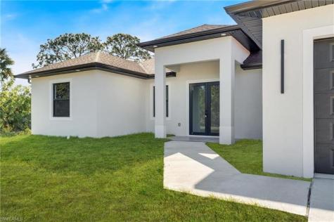 2909 9TH Street Lehigh Acres FL 33971