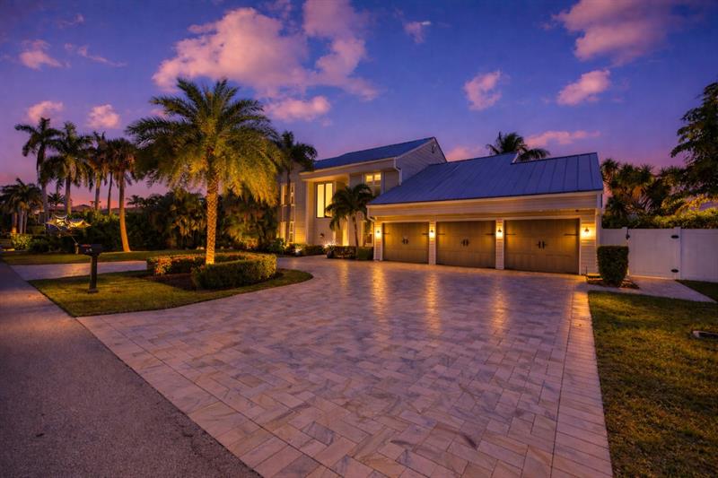 910 Jasmine Drive Delray Beach FL 33483