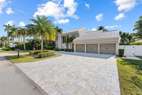 910 Jasmine Drive Delray Beach FL 33483