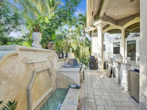 7988 Mandarin Drive Boca Raton FL 33433