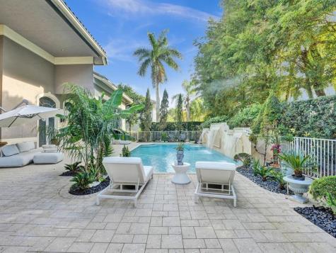 7988 Mandarin Drive Boca Raton FL 33433