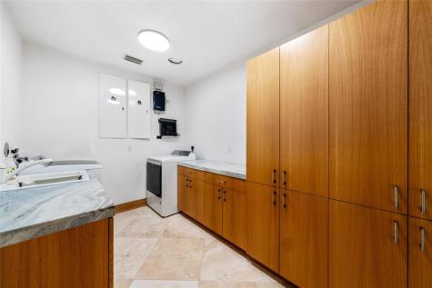 1525 N Fort Lauderdale Beach Boulevard Fort Lauderdale FL 33304
