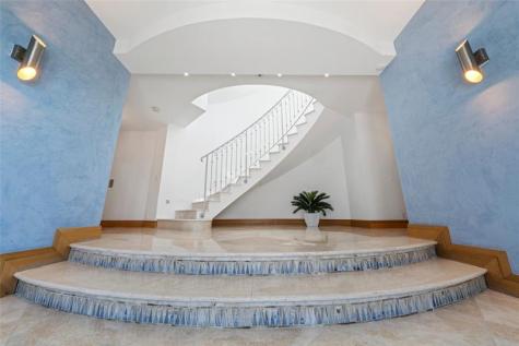 1525 N Fort Lauderdale Beach Boulevard Fort Lauderdale FL 33304