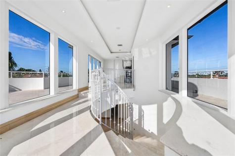 1525 N Fort Lauderdale Beach Boulevard Fort Lauderdale FL 33304