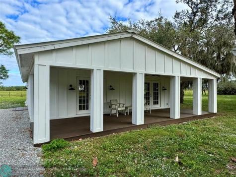 14151 E Center Street Okeechobee FL 34974
