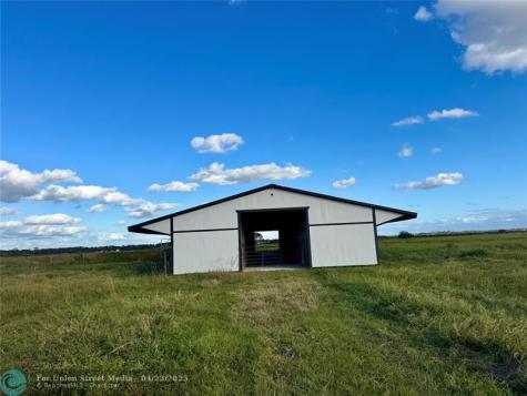14151 E Center Street Okeechobee FL 34974