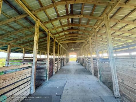 14151 E Center Street Okeechobee FL 34974