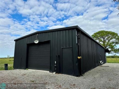 14151 E Center Street Okeechobee FL 34974