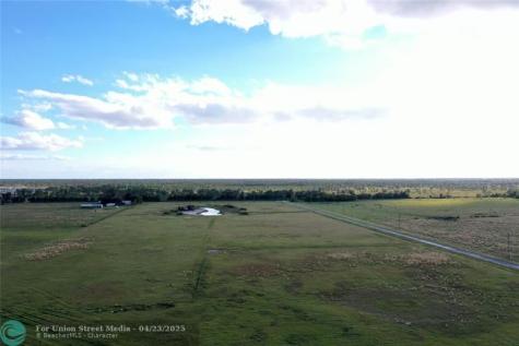 14151 E Center Street Okeechobee FL 34974