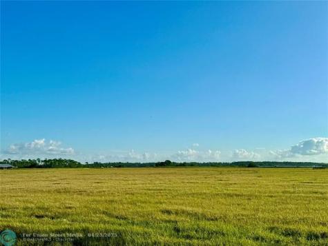 14151 E Center Street Okeechobee FL 34974