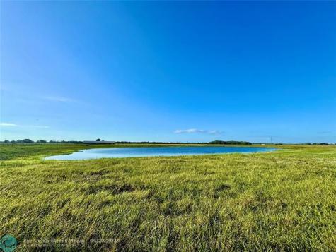 14151 E Center Street Okeechobee FL 34974