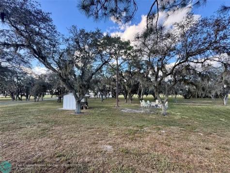 14151 E Center Street Okeechobee FL 34974