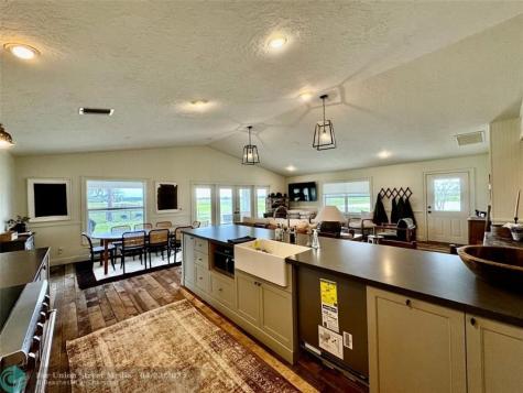 14151 E Center Street Okeechobee FL 34974