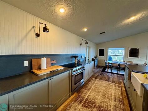 14151 E Center Street Okeechobee FL 34974