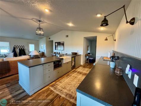14151 E Center Street Okeechobee FL 34974