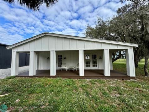14151 E Center Street Okeechobee FL 34974