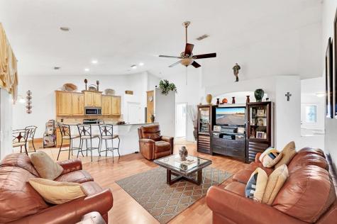 6944 NW Daffodil Lane Port St Lucie FL 34983