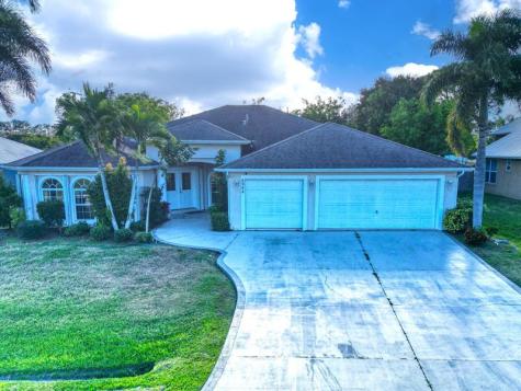 6944 NW Daffodil Lane Port St Lucie FL 34983