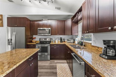 12895 Persimmon Boulevard The Acreage FL 33411