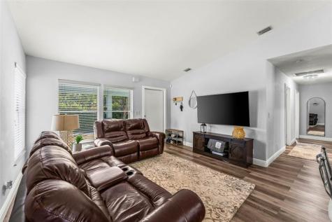 12895 Persimmon Boulevard The Acreage FL 33411