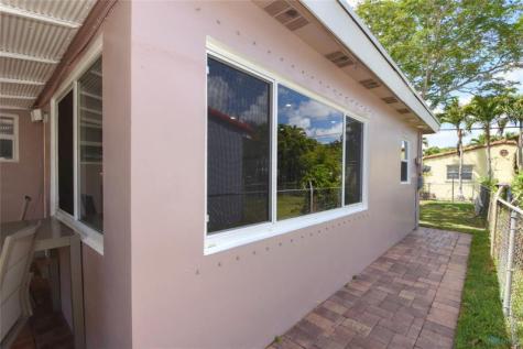 981 SW 32nd Street Fort Lauderdale FL 33315