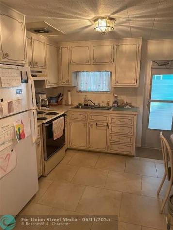 1888 SW 85th Avenue Davie FL 33324