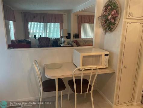 1888 SW 85th Avenue Davie FL 33324