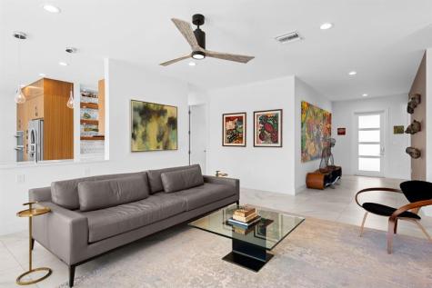 4051 NE 16 Avenue Fort Lauderdale FL 33334